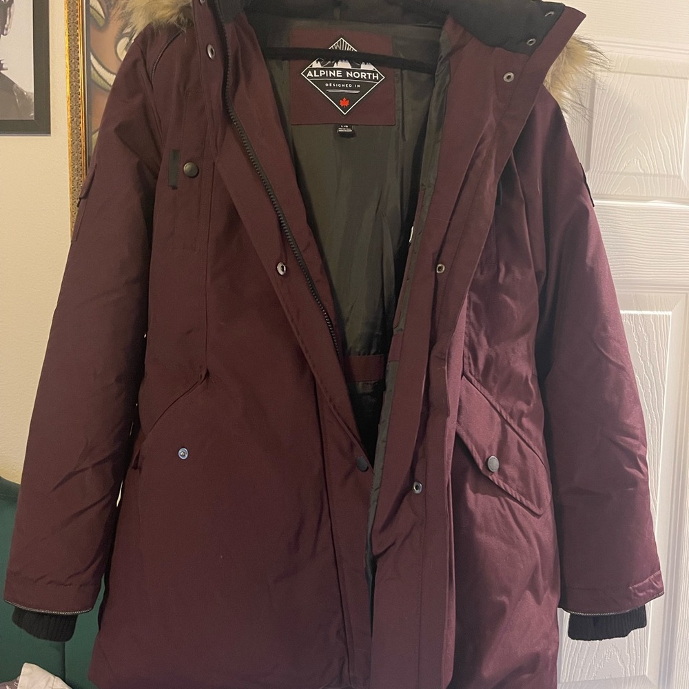 Women's Maroon Ski Jacket